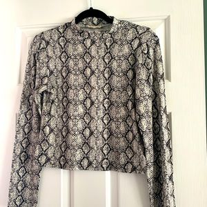 Crop Snakeskin turtleneck